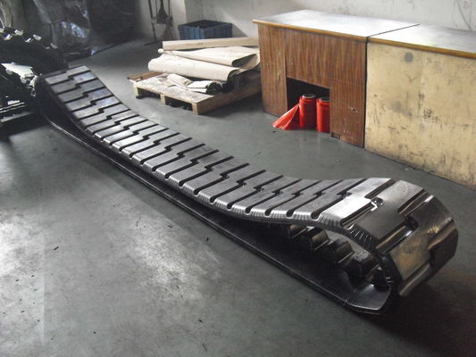 470x152.4x56 Λάβδινο ή χαραγμένο σχέδιο PF6110 Τρόποι από καουτσούκ Τμήματα πλακόστρωσης με 52 συνδέσμους